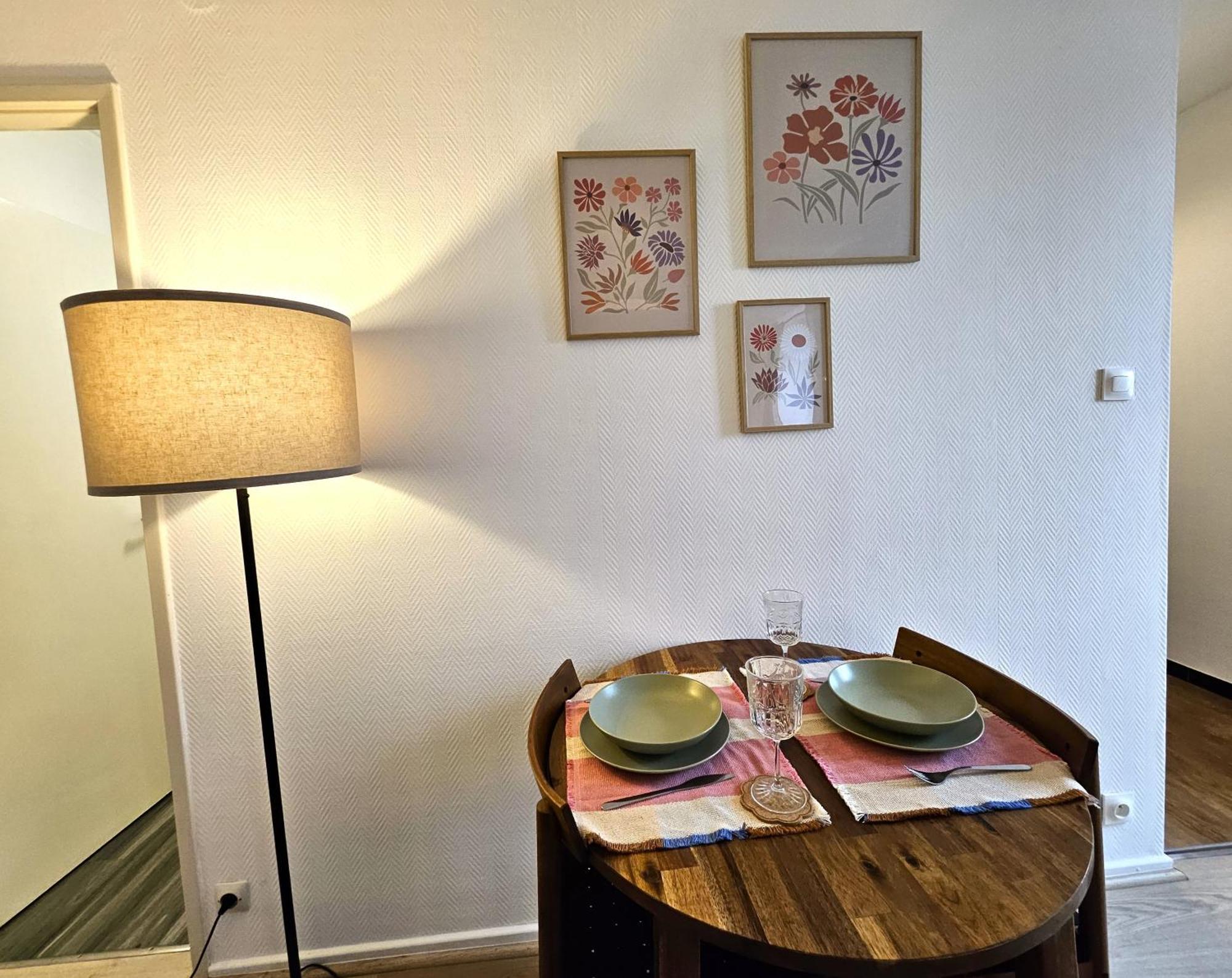 Cosy- Hyper Centre Apartment
